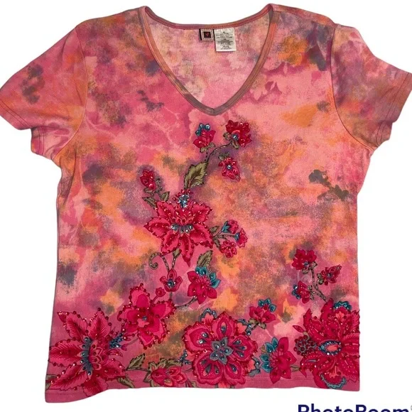 Forbidden Tee shirt with beaded detail. Size XL. Pink floral design - Picture 8 of 9